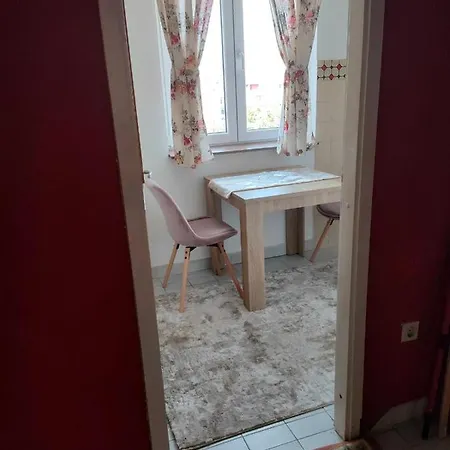 Apartamento Lepa Kata Centar